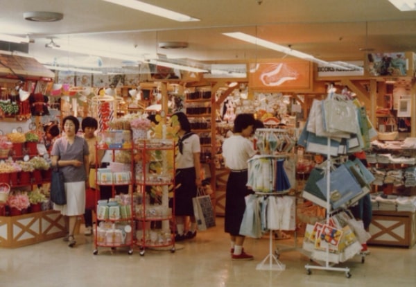 昔の店舗の様子1